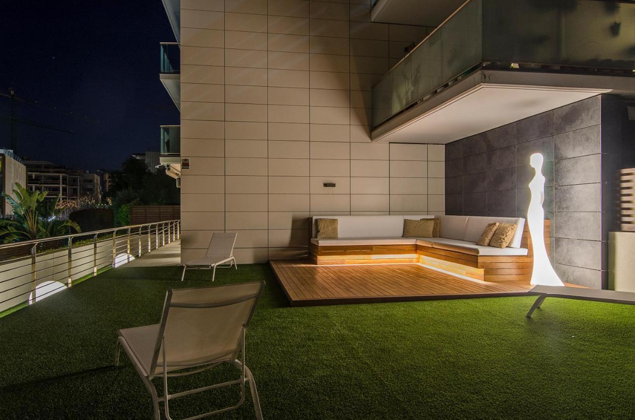 Sitges Spaces Garden Paradise 3 Bedroom, 3 Bathroom, Huge Private Garden-Terrace, Pool- Sleeps Up To 8 Exterior photo
