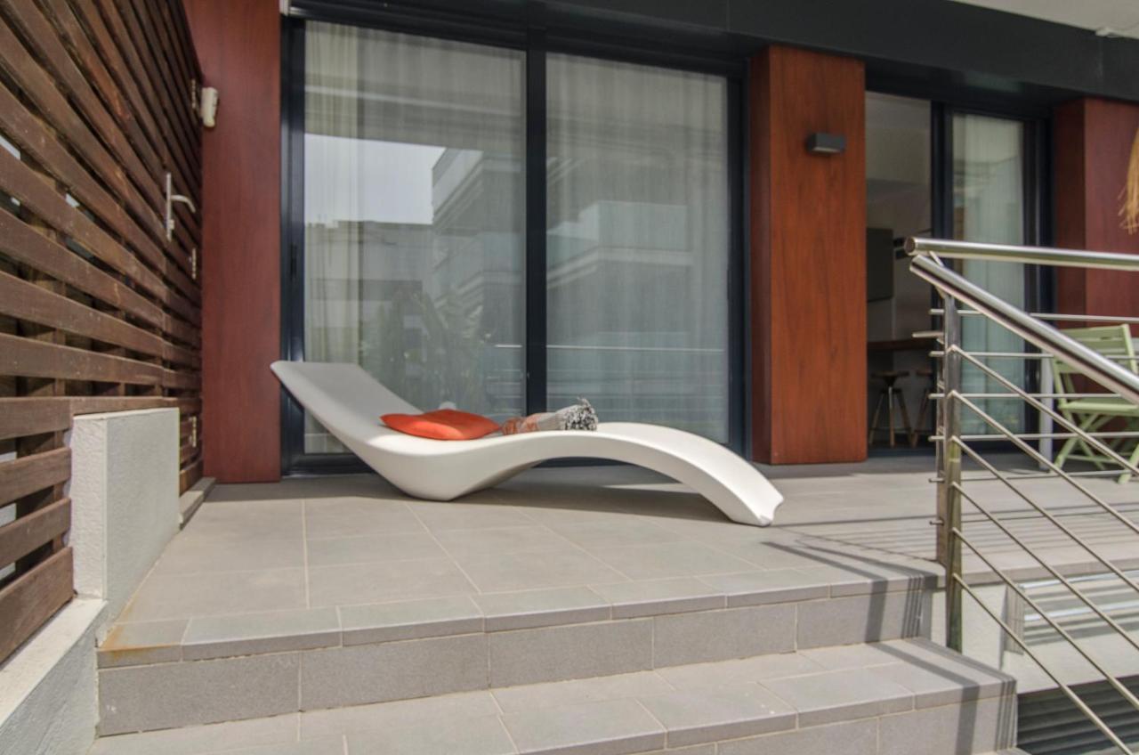 Sitges Spaces Garden Paradise 3 Bedroom, 3 Bathroom, Huge Private Garden-Terrace, Pool- Sleeps Up To 8 Exterior photo