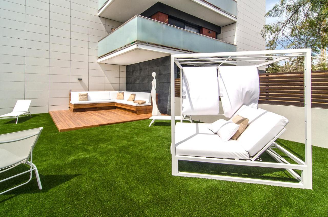 Sitges Spaces Garden Paradise 3 Bedroom, 3 Bathroom, Huge Private Garden-Terrace, Pool- Sleeps Up To 8 Exterior photo