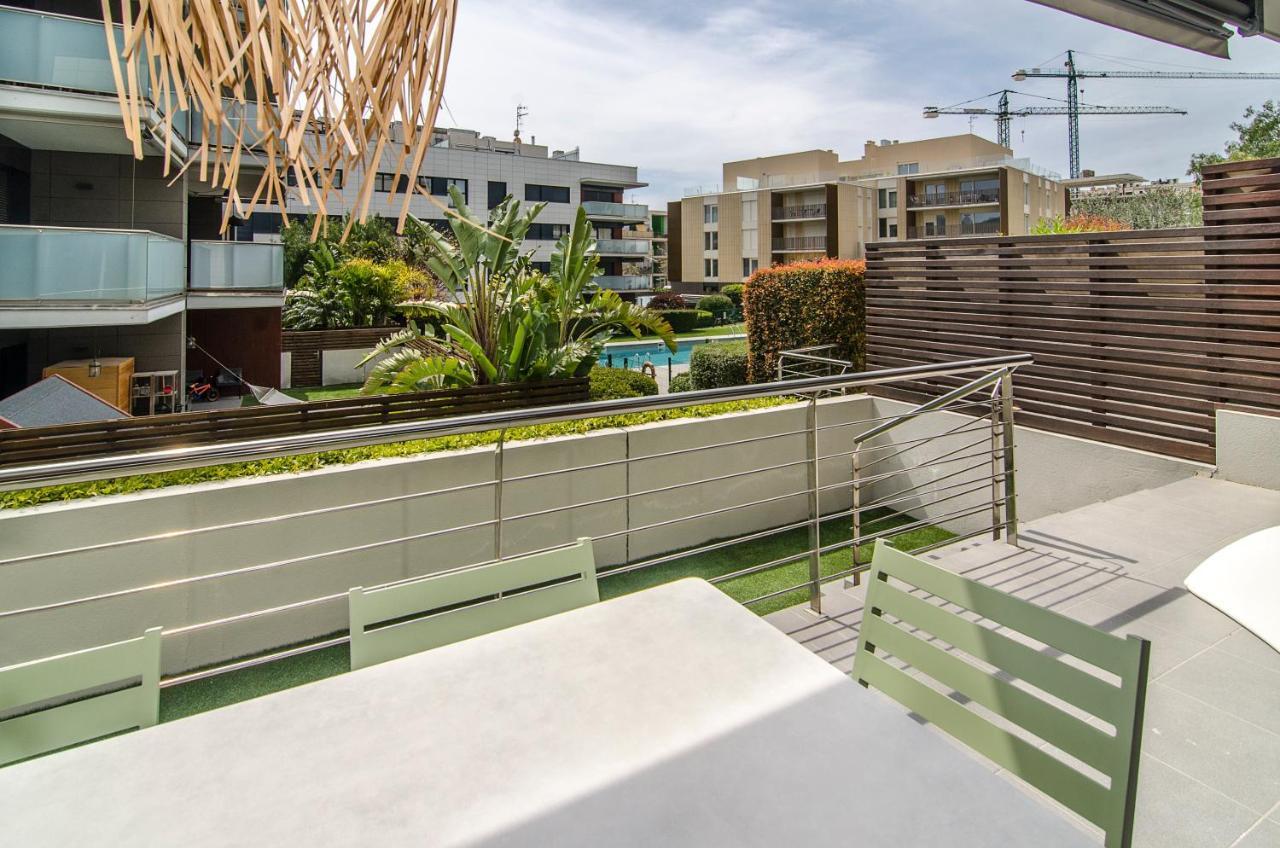 Sitges Spaces Garden Paradise 3 Bedroom, 3 Bathroom, Huge Private Garden-Terrace, Pool- Sleeps Up To 8 Exterior photo