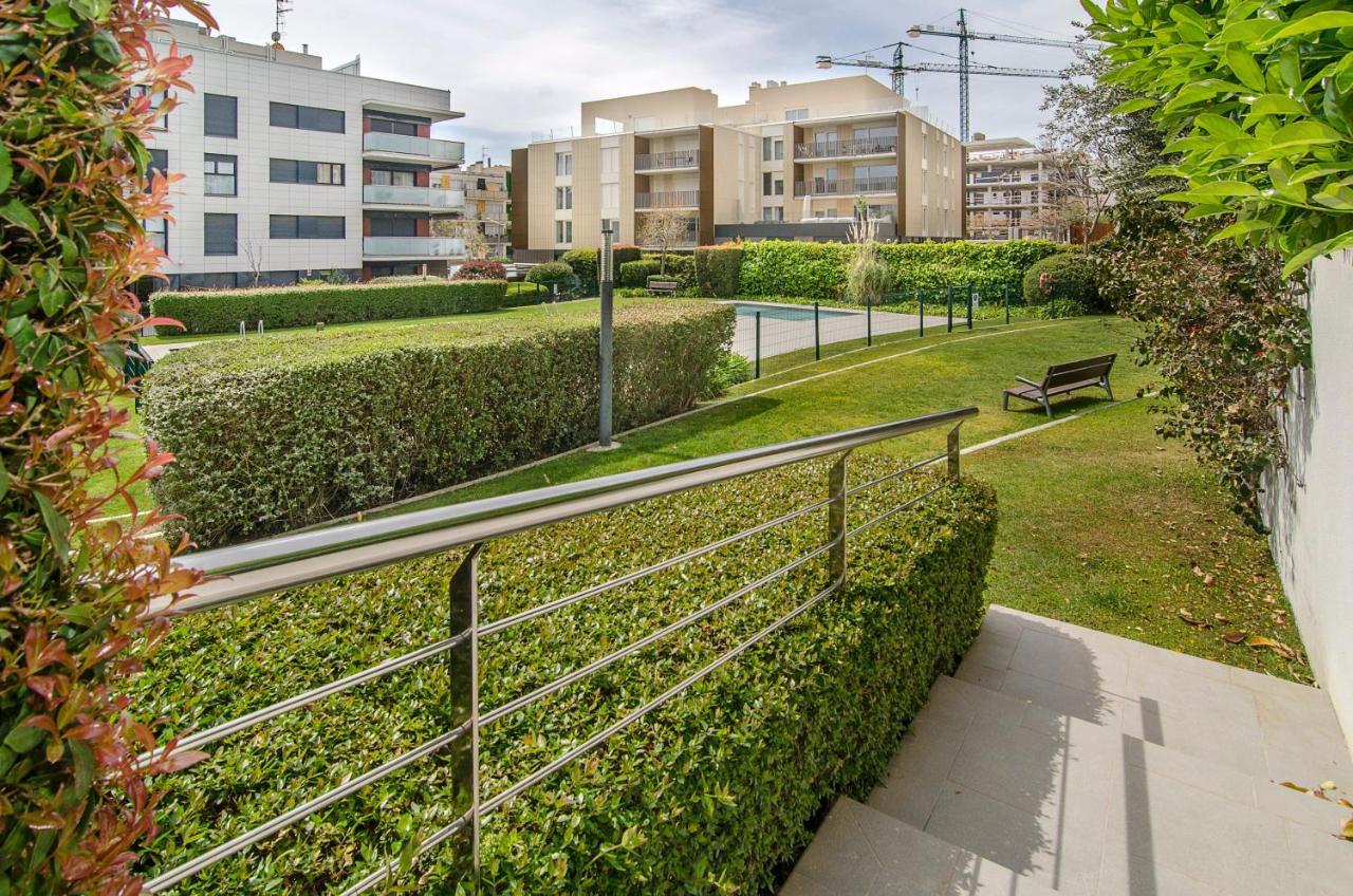 Sitges Spaces Garden Paradise 3 Bedroom, 3 Bathroom, Huge Private Garden-Terrace, Pool- Sleeps Up To 8 Exterior photo