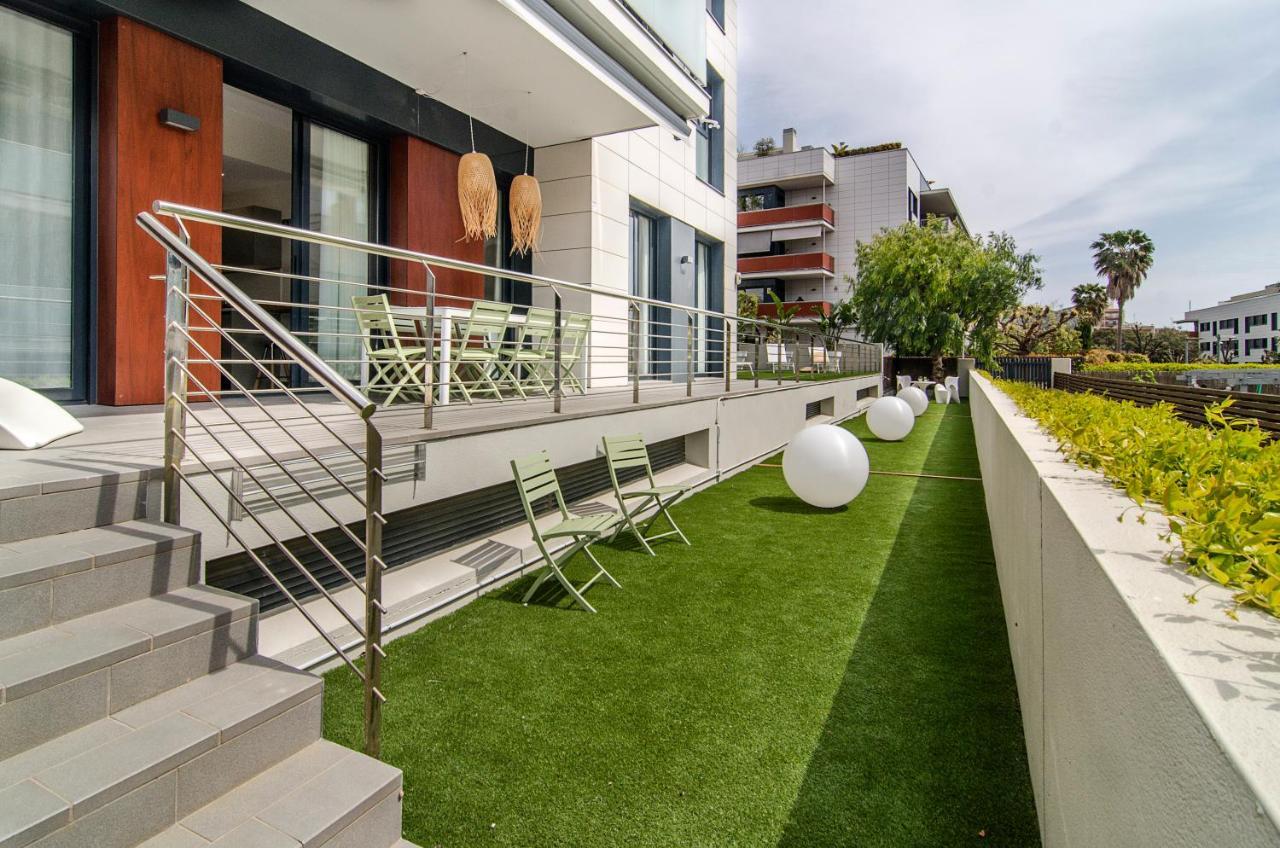 Sitges Spaces Garden Paradise 3 Bedroom, 3 Bathroom, Huge Private Garden-Terrace, Pool- Sleeps Up To 8 Exterior photo