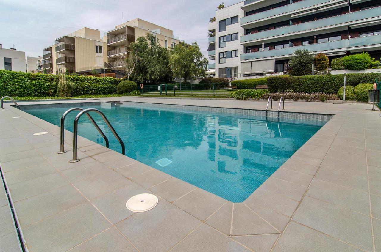 Sitges Spaces Garden Paradise 3 Bedroom, 3 Bathroom, Huge Private Garden-Terrace, Pool- Sleeps Up To 8 Exterior photo