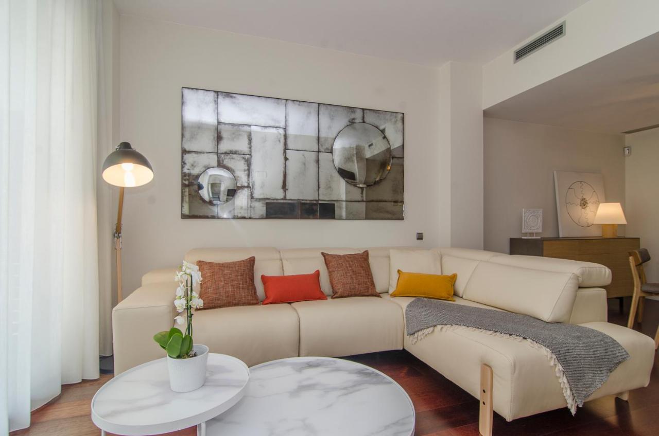 Sitges Spaces Garden Paradise 3 Bedroom, 3 Bathroom, Huge Private Garden-Terrace, Pool- Sleeps Up To 8 Exterior photo