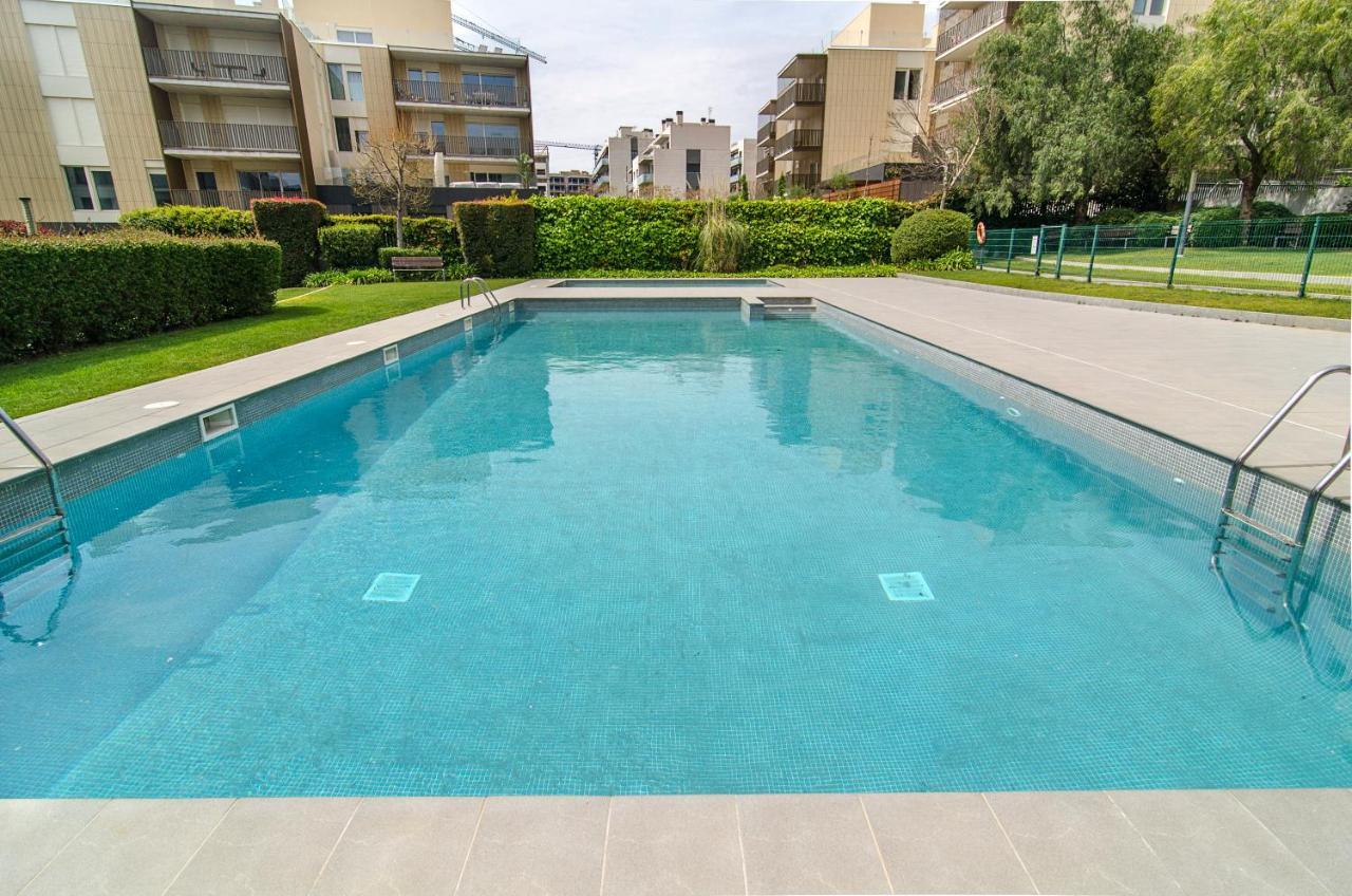 Sitges Spaces Garden Paradise 3 Bedroom, 3 Bathroom, Huge Private Garden-Terrace, Pool- Sleeps Up To 8 Exterior photo