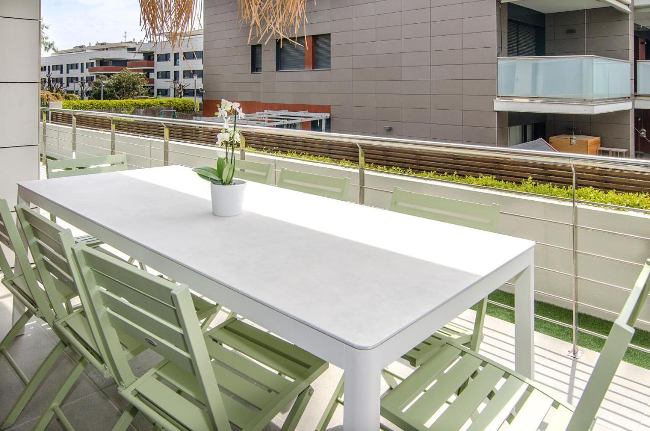 Sitges Spaces Garden Paradise 3 Bedroom, 3 Bathroom, Huge Private Garden-Terrace, Pool- Sleeps Up To 8 Exterior photo